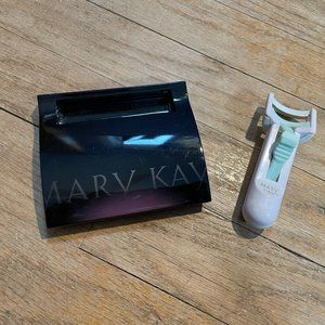 Mary Kay mineral shimmer powder (Carary Diamond) and eyelash curler